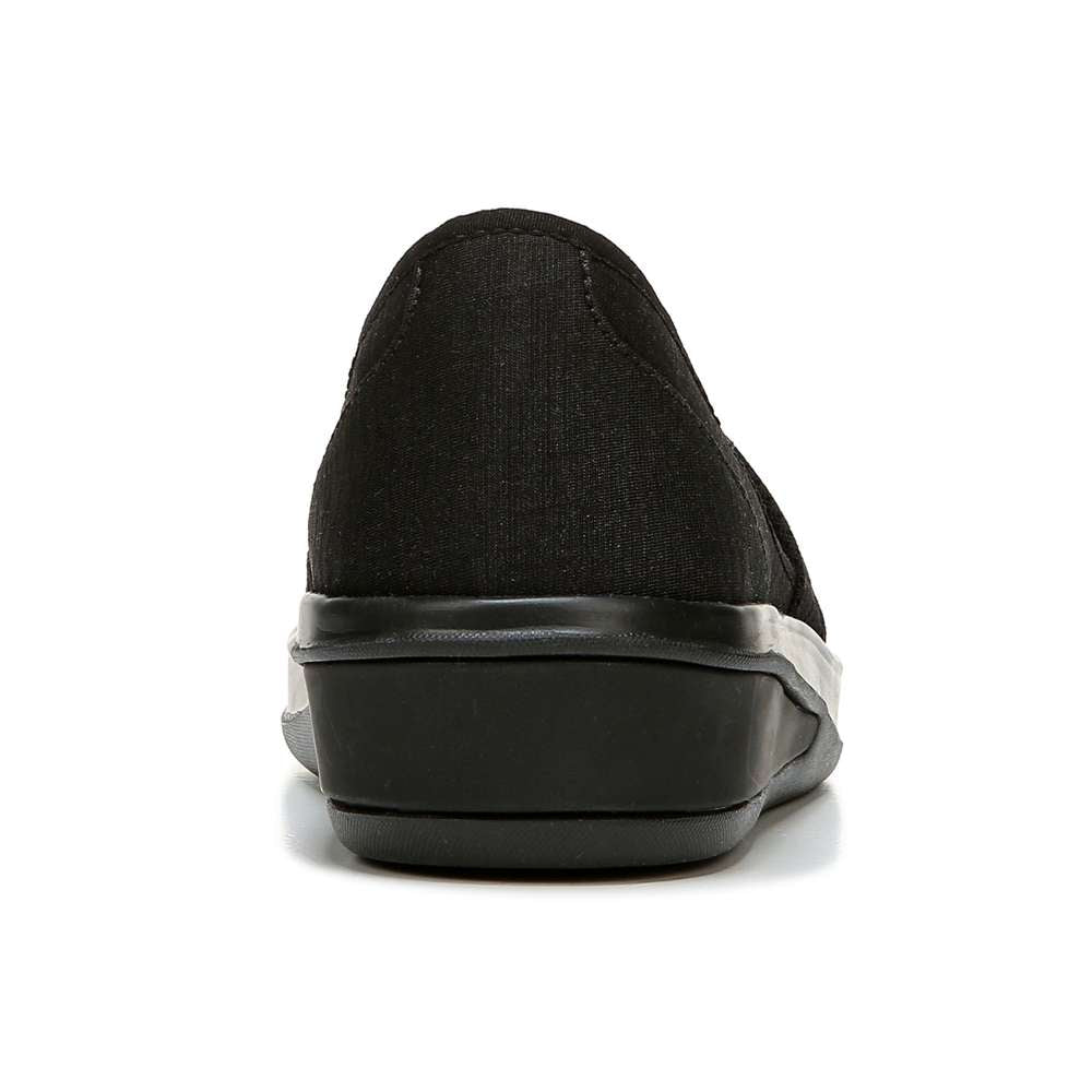 Minnie Slip-On Casual Sneaker - Black