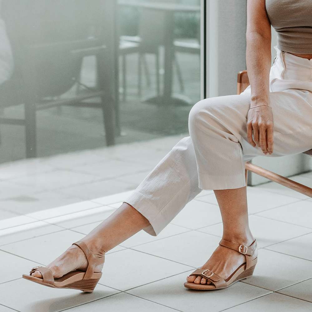 Nadia Wedge Sandal - Pebble